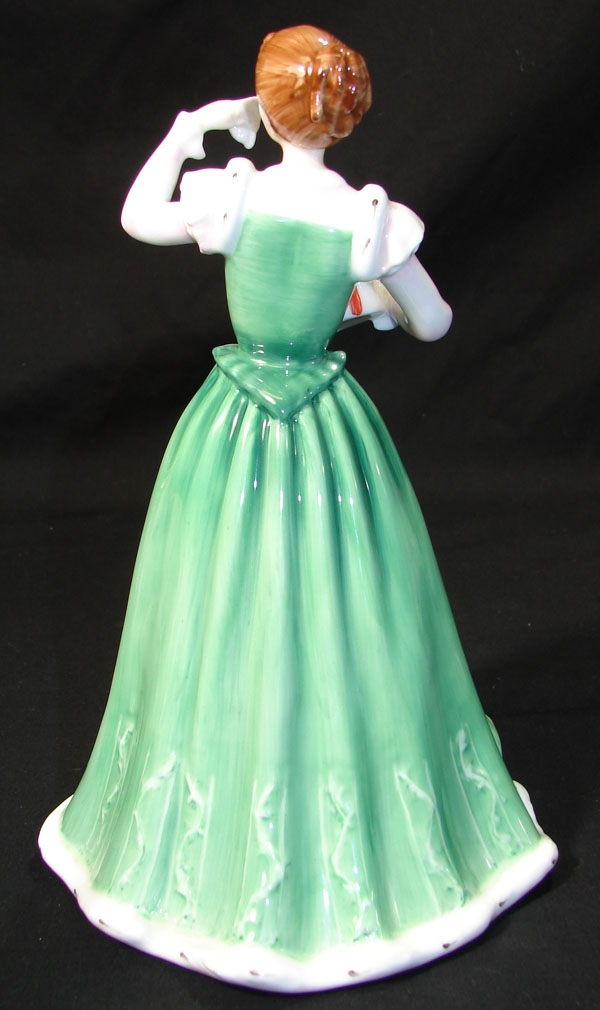 Superb Royal Doulton Merry Christmas Figurine HN 3096  